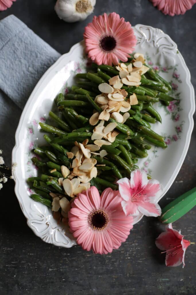 Green Beans Almondine – Yummy Keto Style